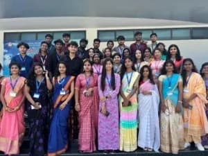 6-Year MBBS course duration structure and compulsory 12-month hospital clinical rotation in Vietnam